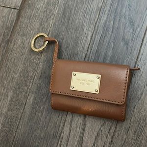 Michael Kors change purse